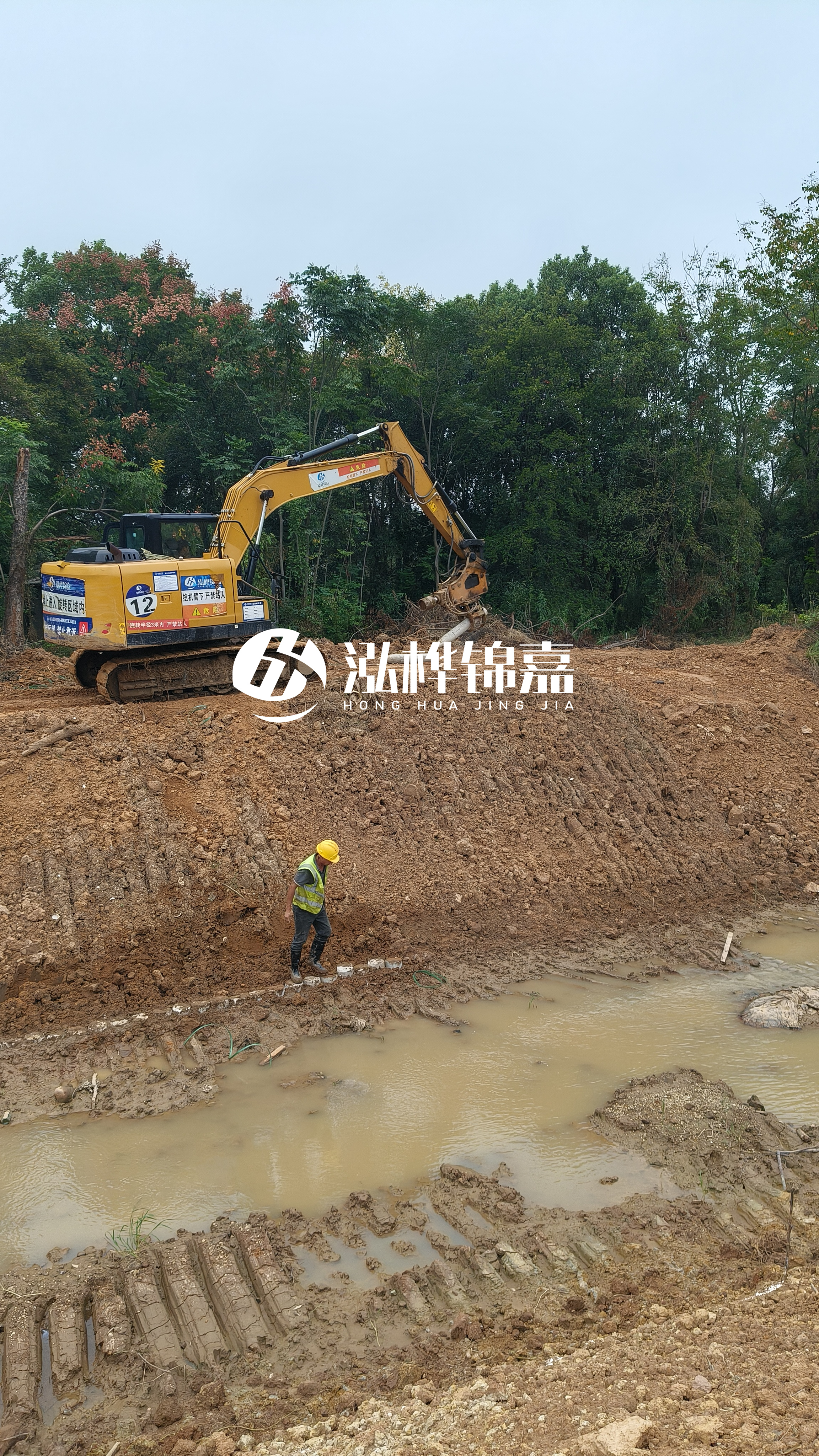水泥仿木樁施工隊(duì)泓樺錦嘉 - 公園景觀用的水泥仿木樁一般選什么規(guī)格？