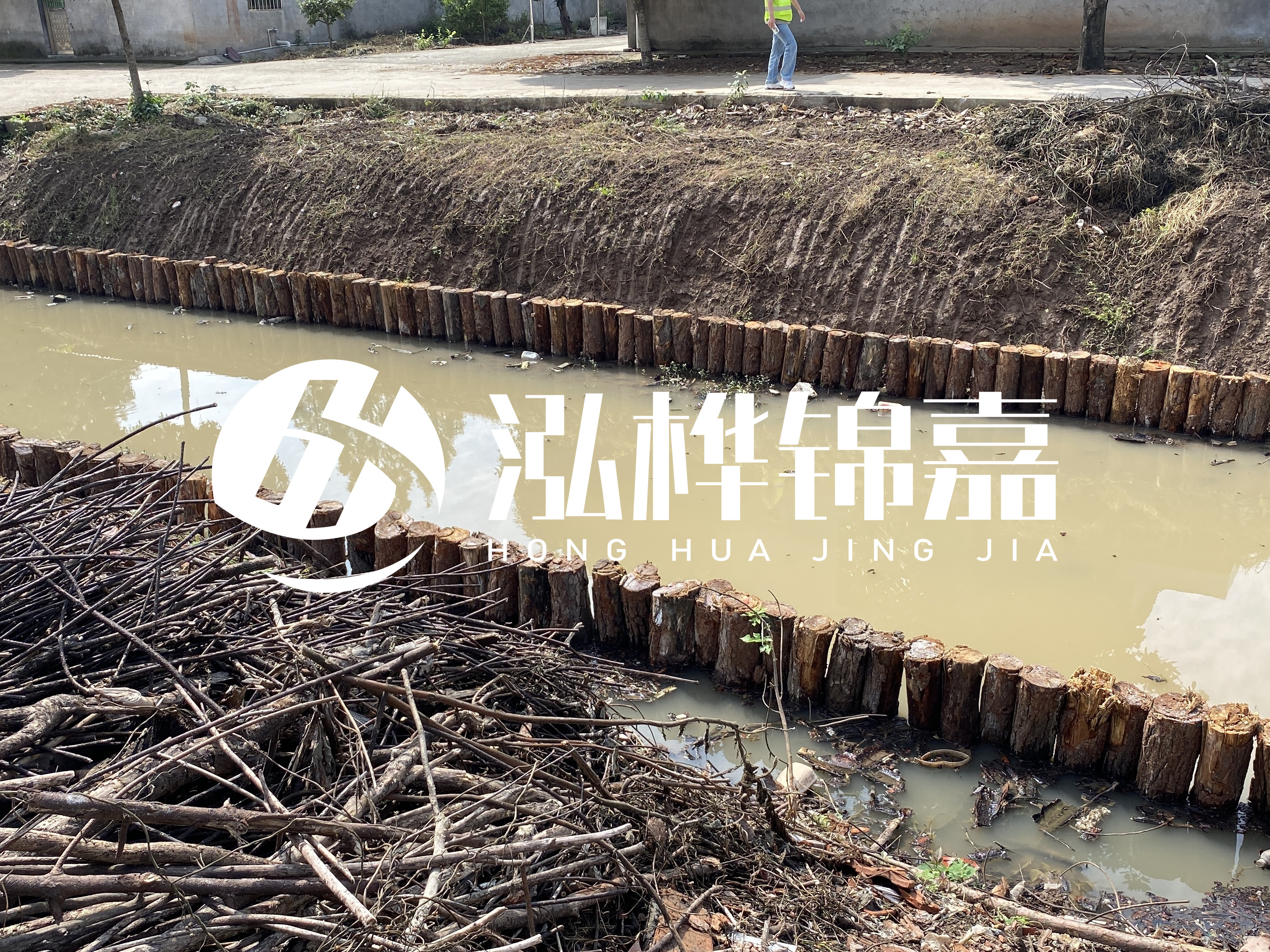 松木樁施工隊泓樺錦嘉-杉木樁和松木樁哪個更耐腐蝕？